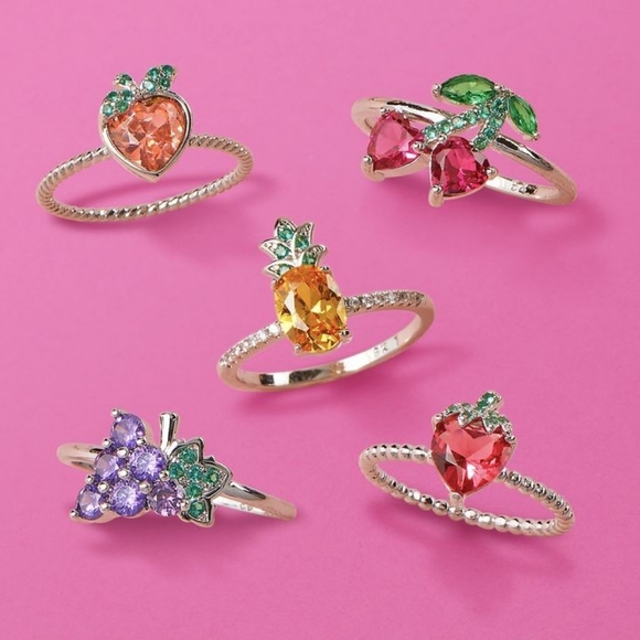 Pineapple Fruit Ring, Charmed Aroma Tropical Fruit Collection - Picture 3 of 4